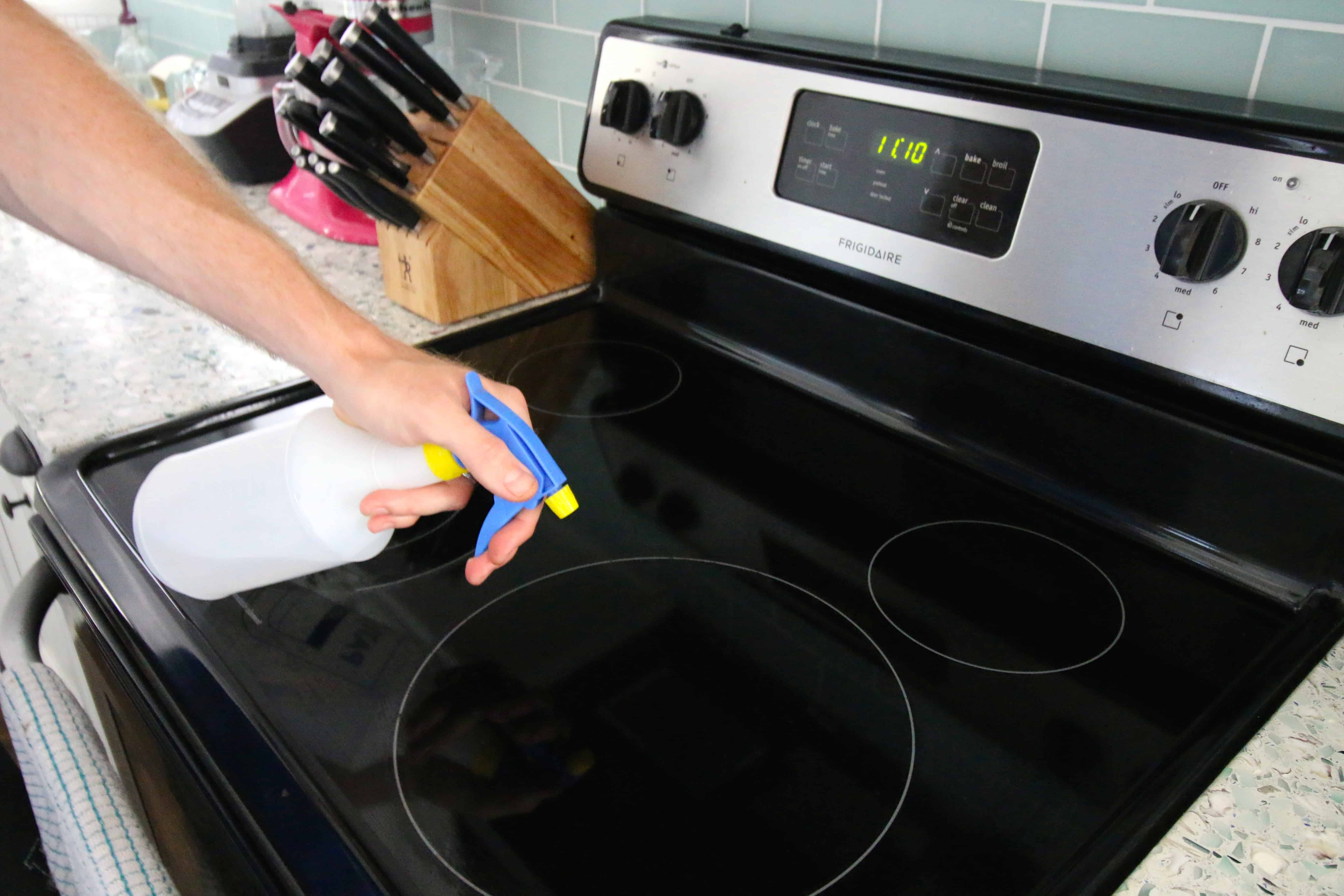 how to clean top of stove