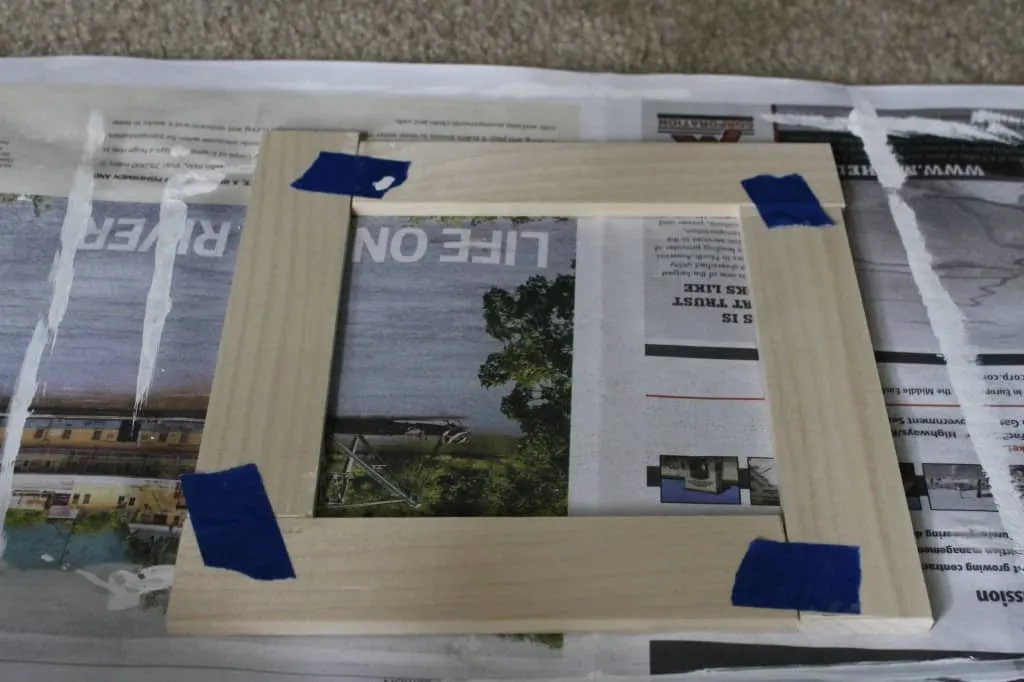 DIY Frame from Magazine Strips! Charleston Crafted