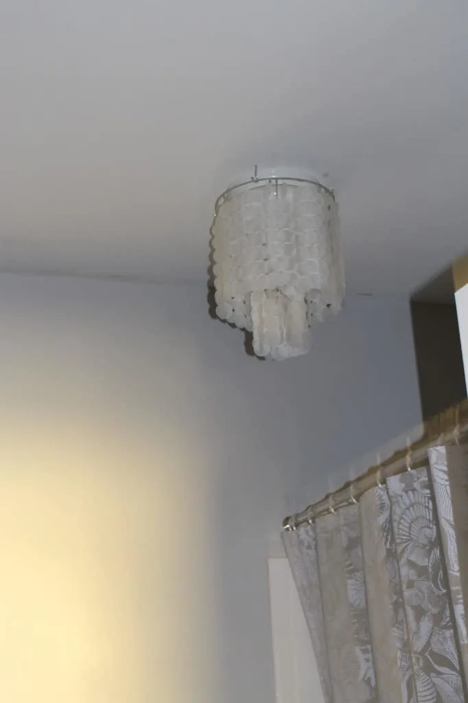 DIY faux-capiz-shell lampshade - Crafty Nest