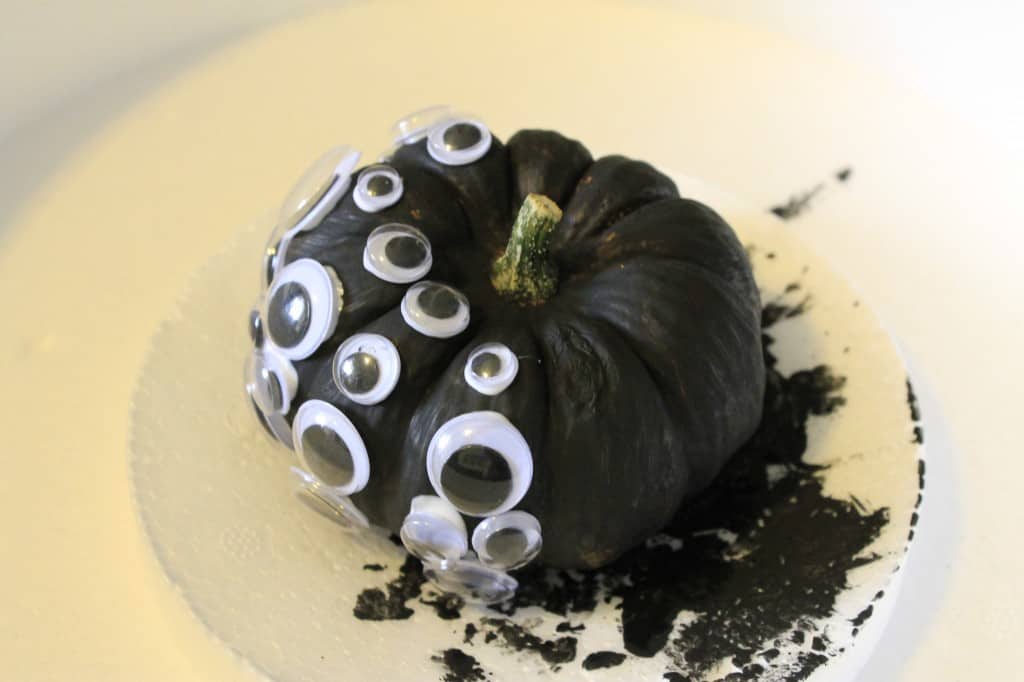 Googly Eye Pumpkin - Charleston Crafted