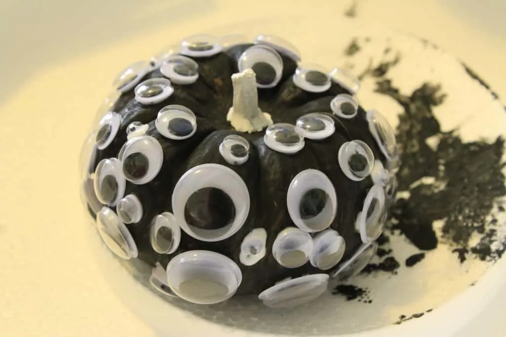 Googly Eye Pumpkin - Charleston Crafted