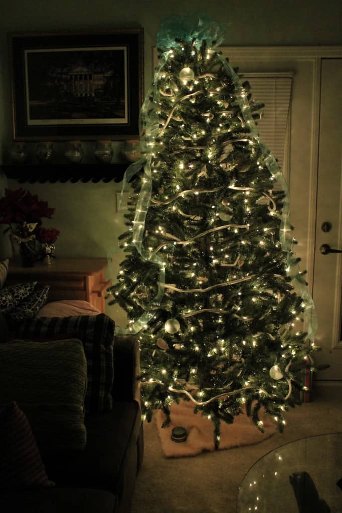 A DIY Coastal Christmas Tree - Charleston Crafted