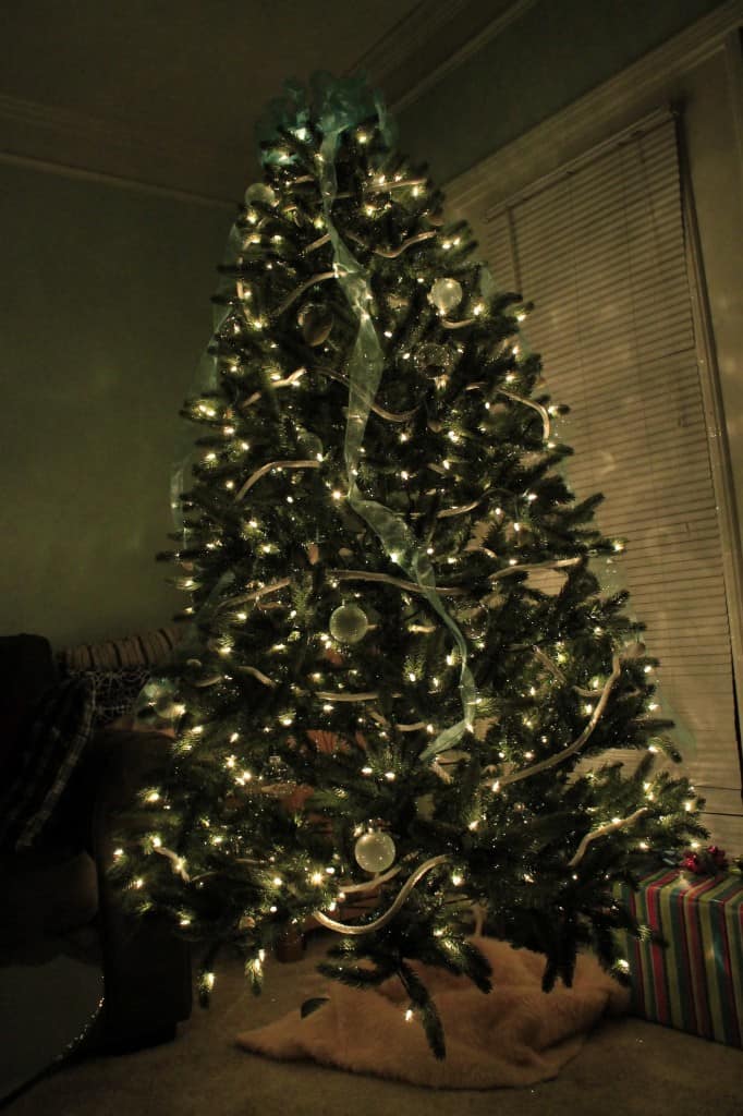 A DIY Coastal Christmas Tree - Charleston Crafted