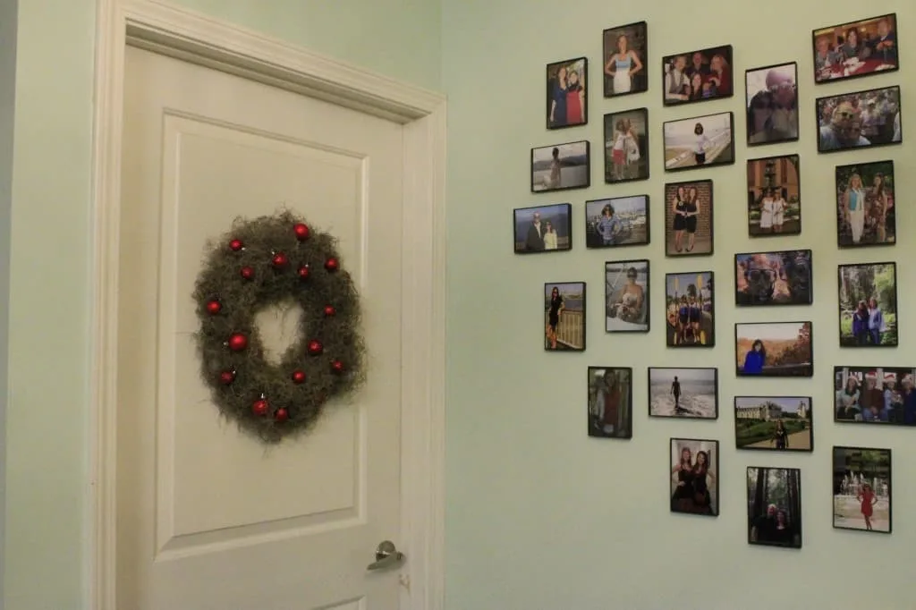 DIY Spanish Moss Coastal Christmas Wreath - Charleston Crafted