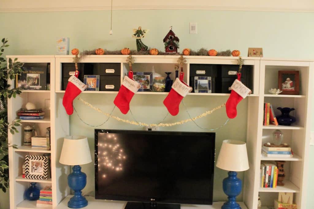 Holiday Not- Mantle - Charleston Crafted