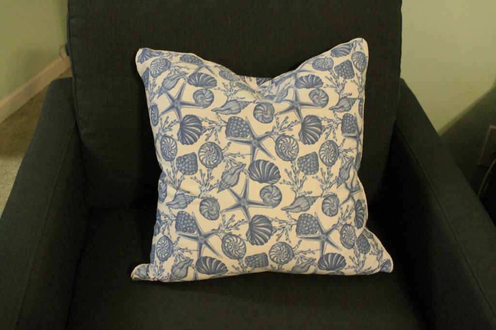 No Sew Pillow Cover with Piping - Charleston Crafted