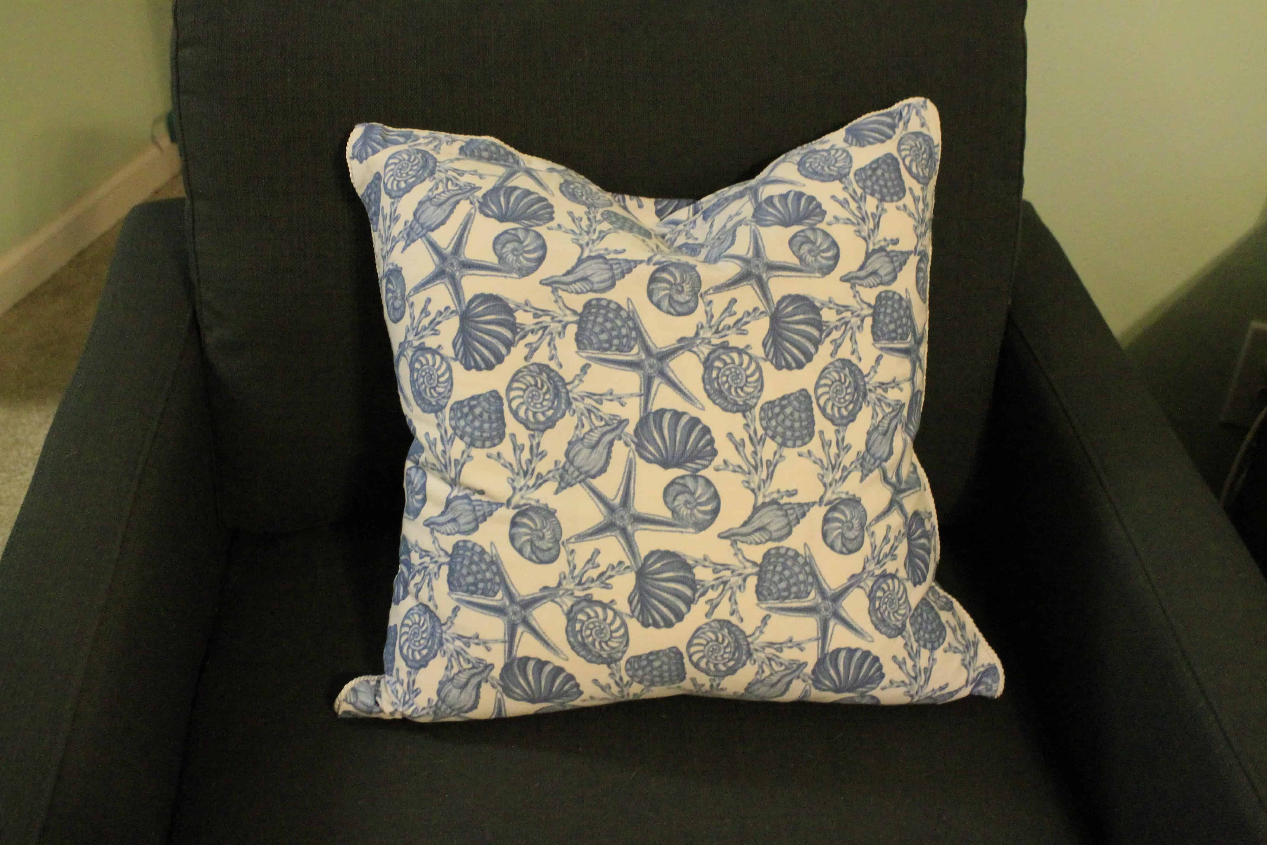 No Sew Pillow Cover With Piping