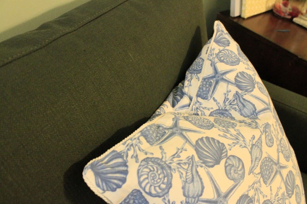 No Sew Pillow Cover with Piping - Charleston Crafted