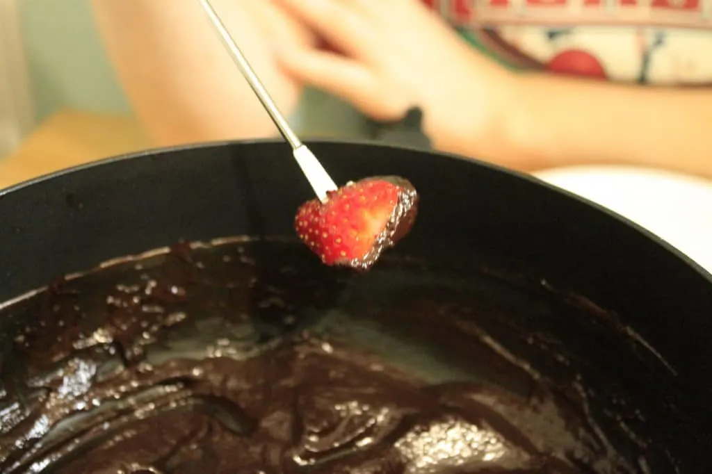 Chocolate Fondue Date Night - Charleston Crafted