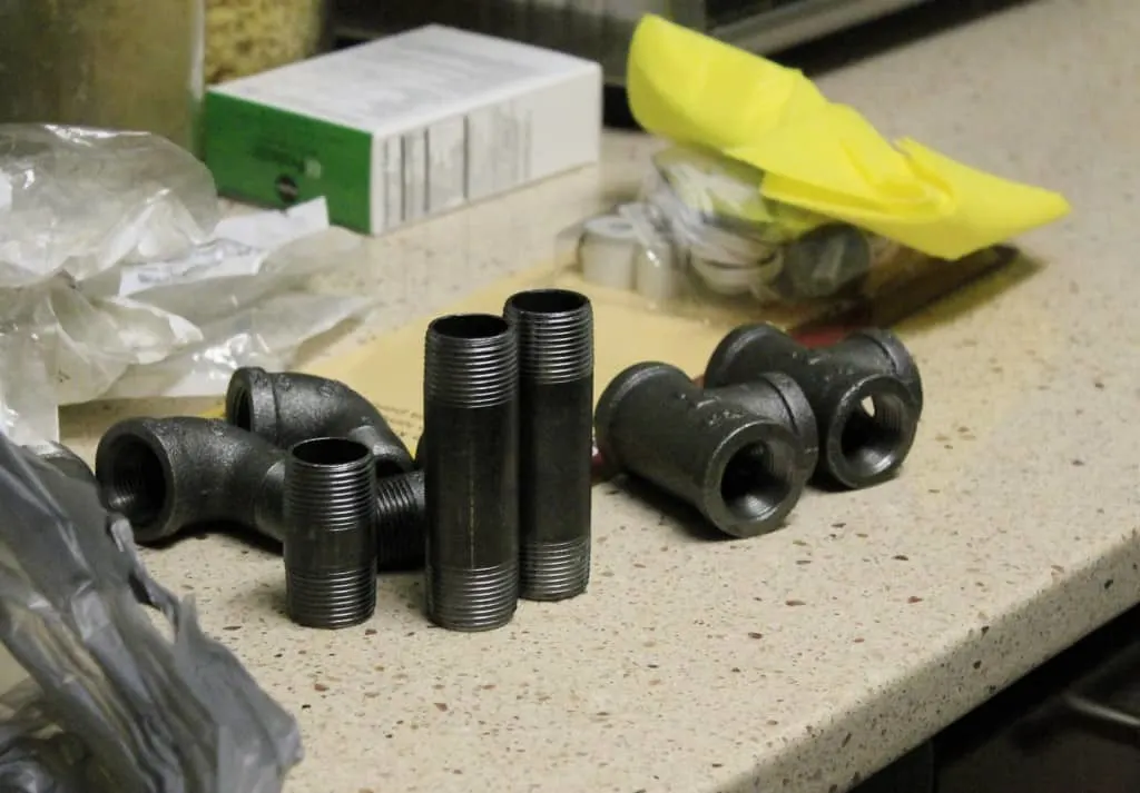 A photo of some industrial pipe connectors.