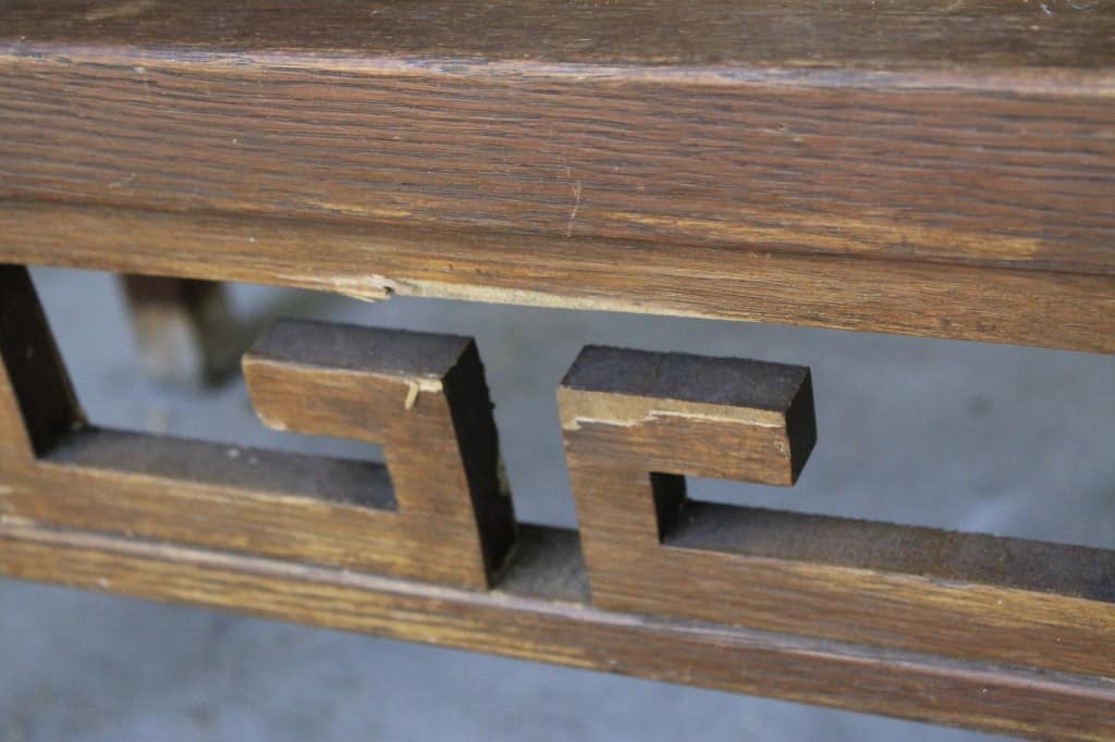 Making Over an Old Coffee Table - Charleston Crafted