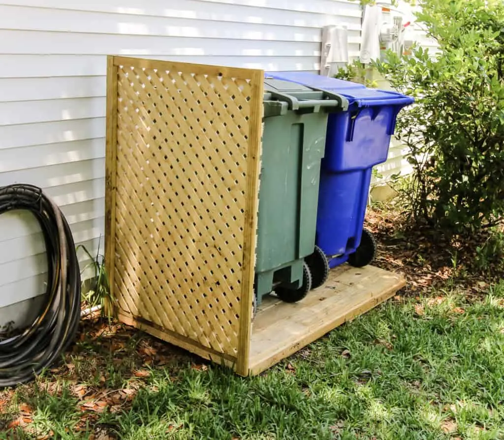garbage can fence diy