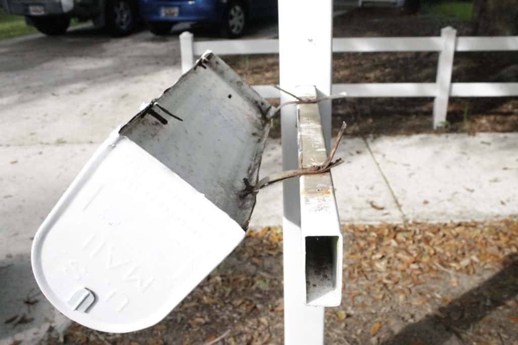 How to Change a Rusted Old Mailbox - Charleston Crafted