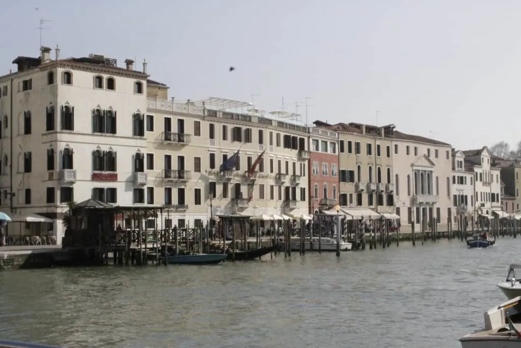 Italian Honeymoon - Venice - Charleston Crafted