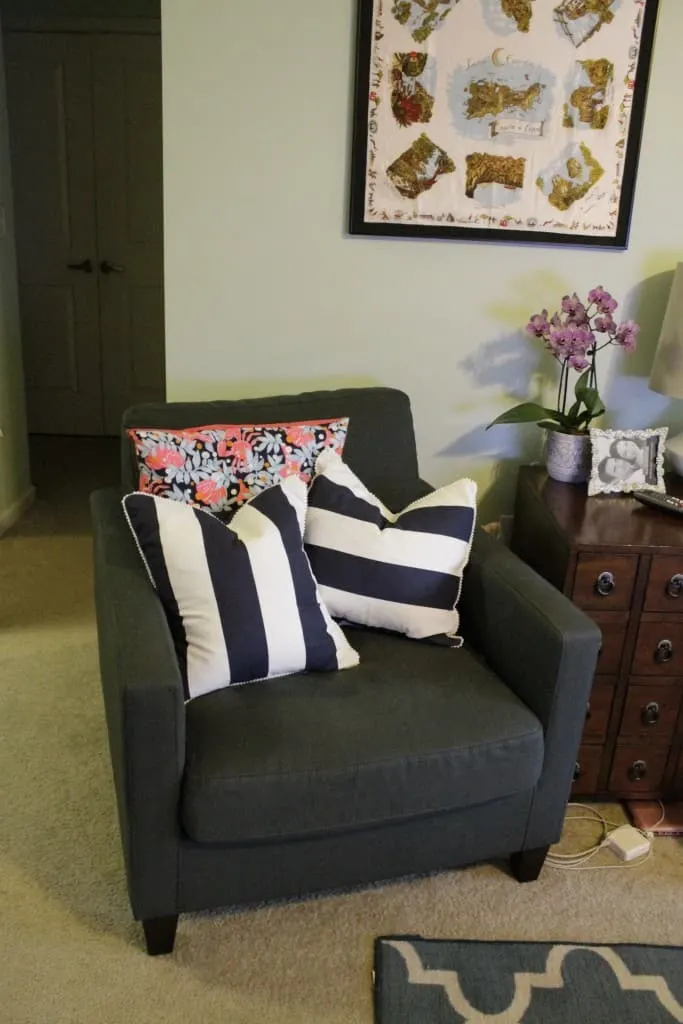 Sewing 101: Envelope Style Pillow Covers with Piping or Pom Pom Trim - Charleston Crafted