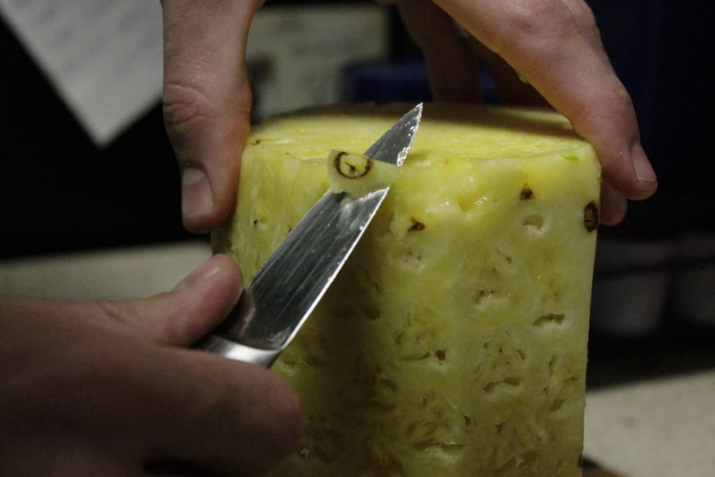 How to Cut a Pineapple - Charleston Crafted