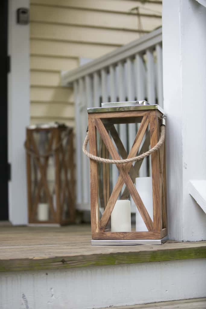 Reception Decor Details - Charleston Crafted