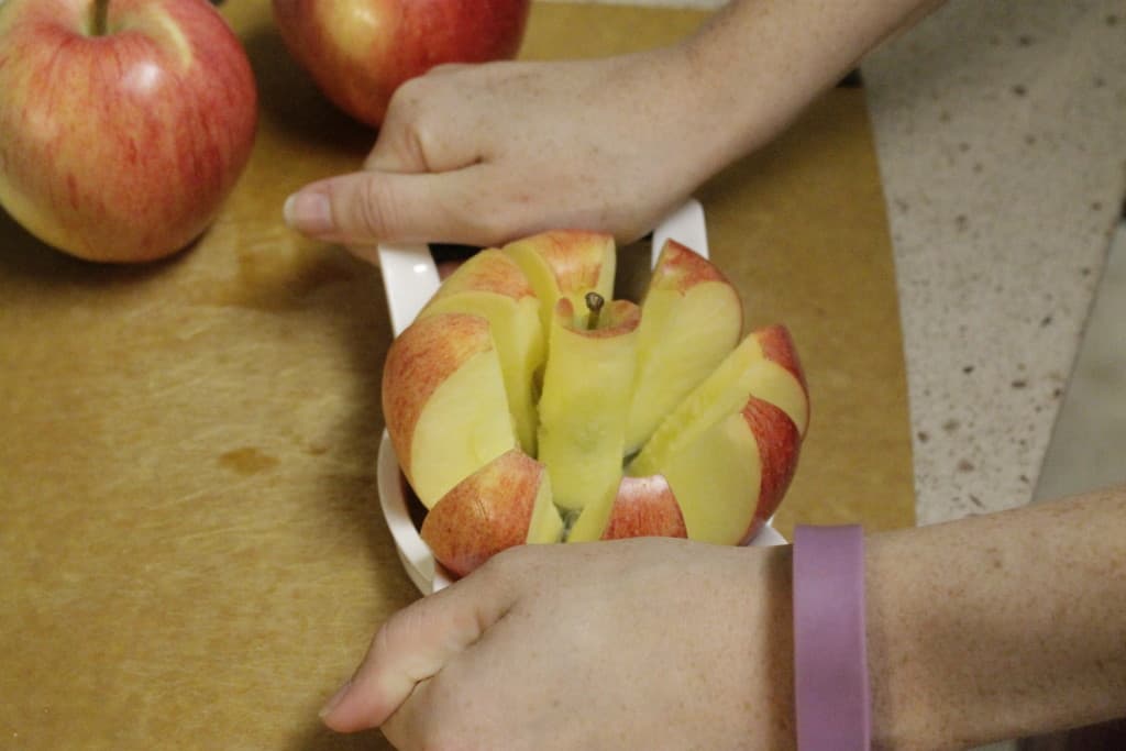 Halloween Chocolate Apple Slices - Charleston Crafted