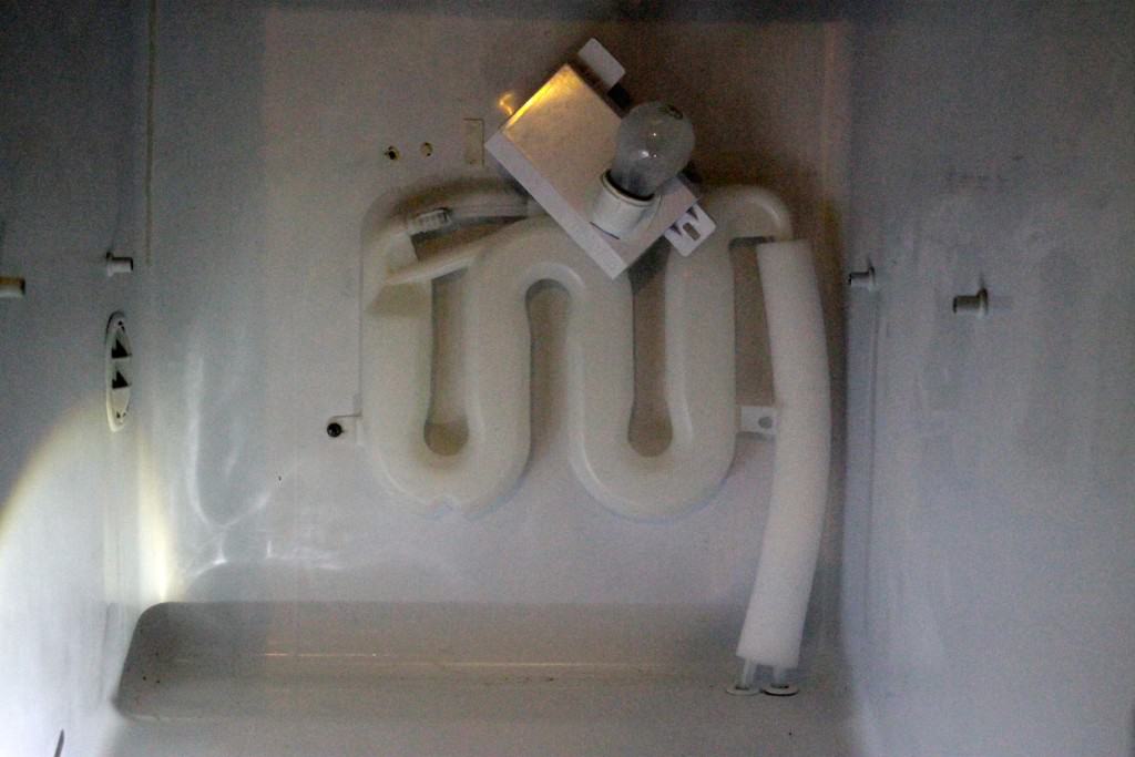 How To Replace A Refrigerator Water Reservoir - Charleston Crafted