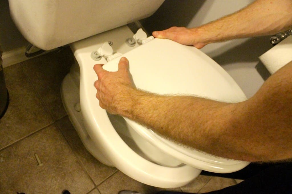 How to replace a toilet seat - Charleston Crafted
