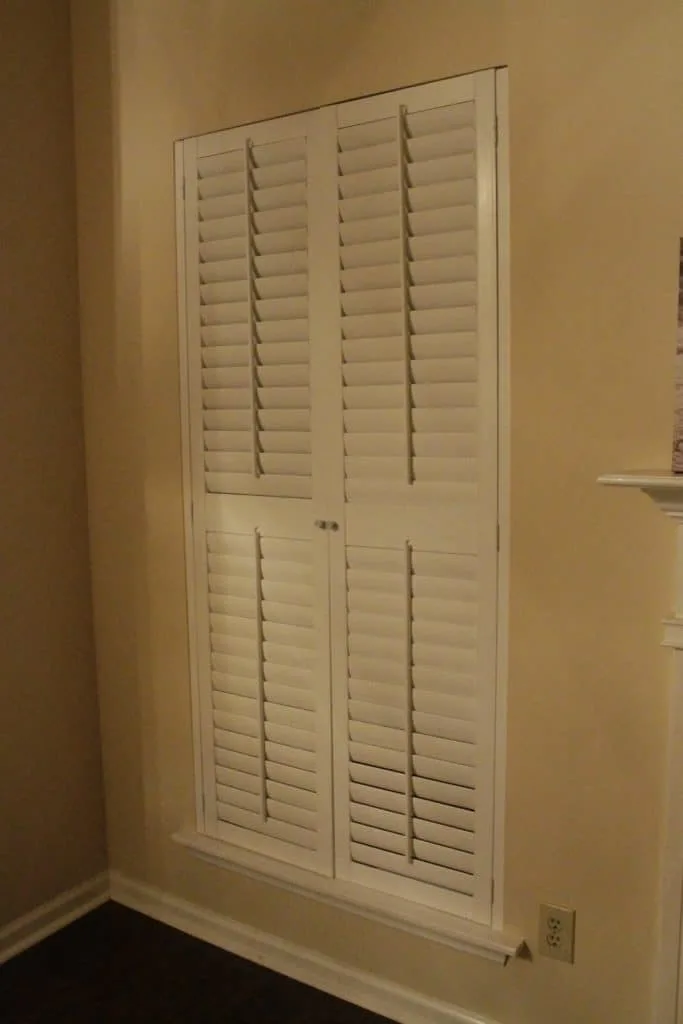Plantation Shutters in the Living Room - Charleston Crafted