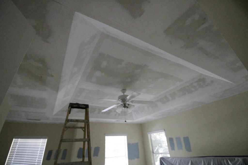 Our Top Tips on How to Scrape Popcorn Ceilings