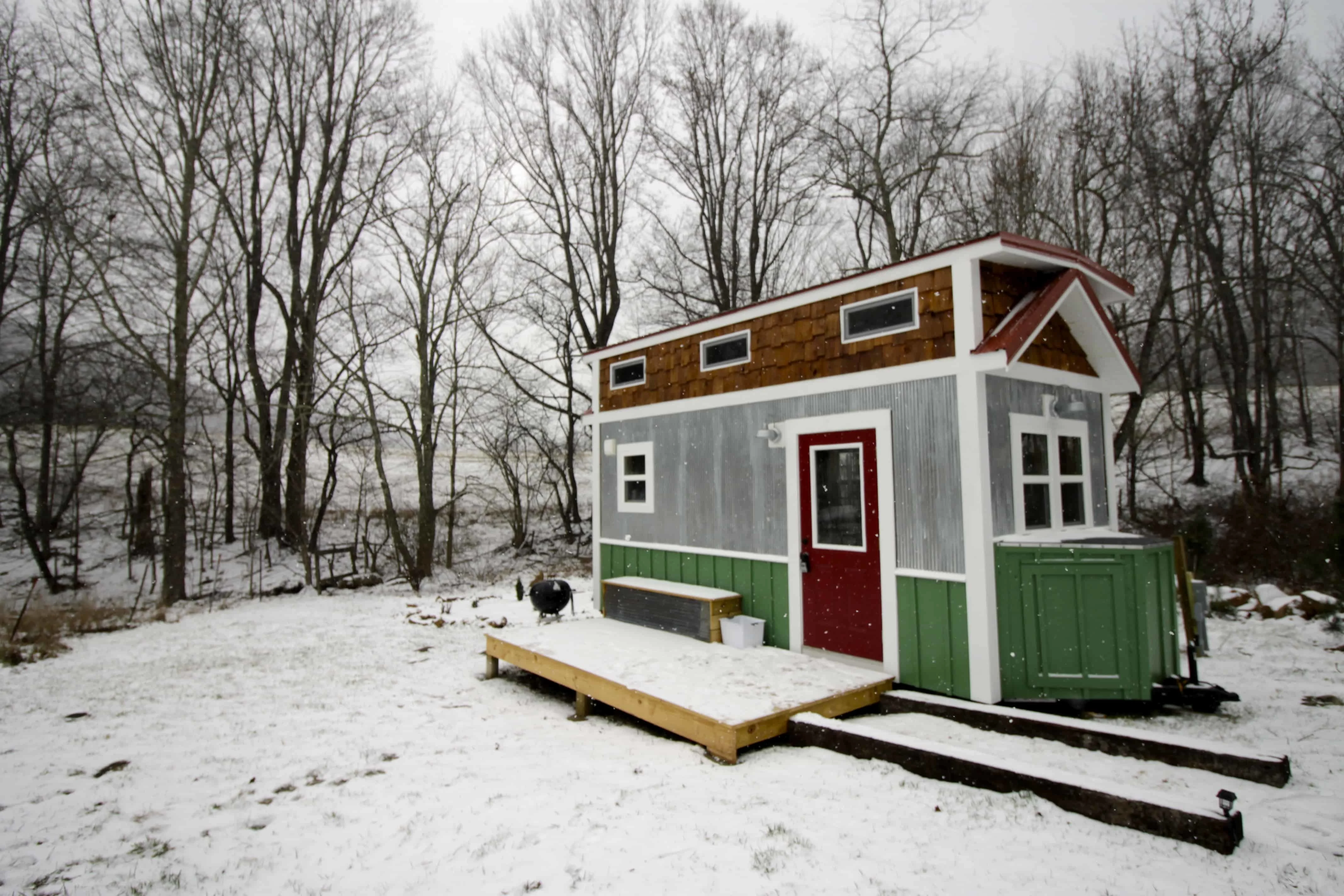 Our Stay in a Tiny Home! - Charleston Crafted