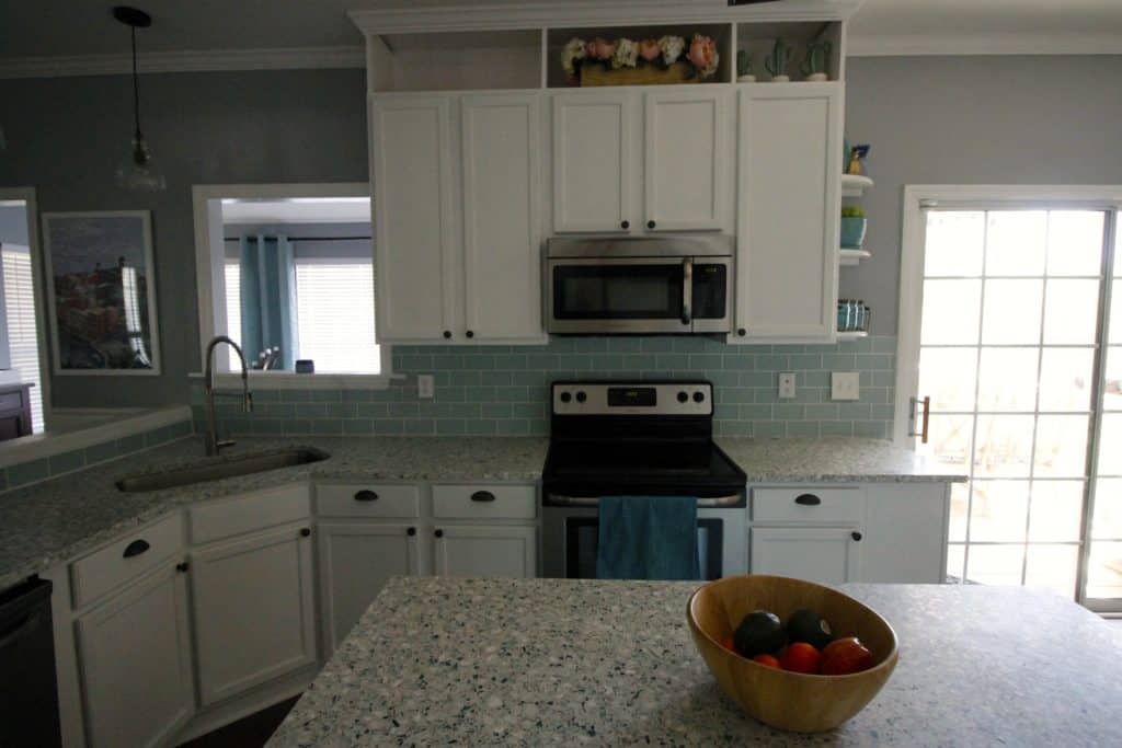 How to Hang a Tile Bar Glass Subway Tile Kitchen Backsplash - Charleston Crafted