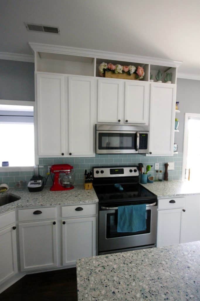 How to Hang a Tile Bar Glass Subway Tile Kitchen Backsplash - Charleston Crafted