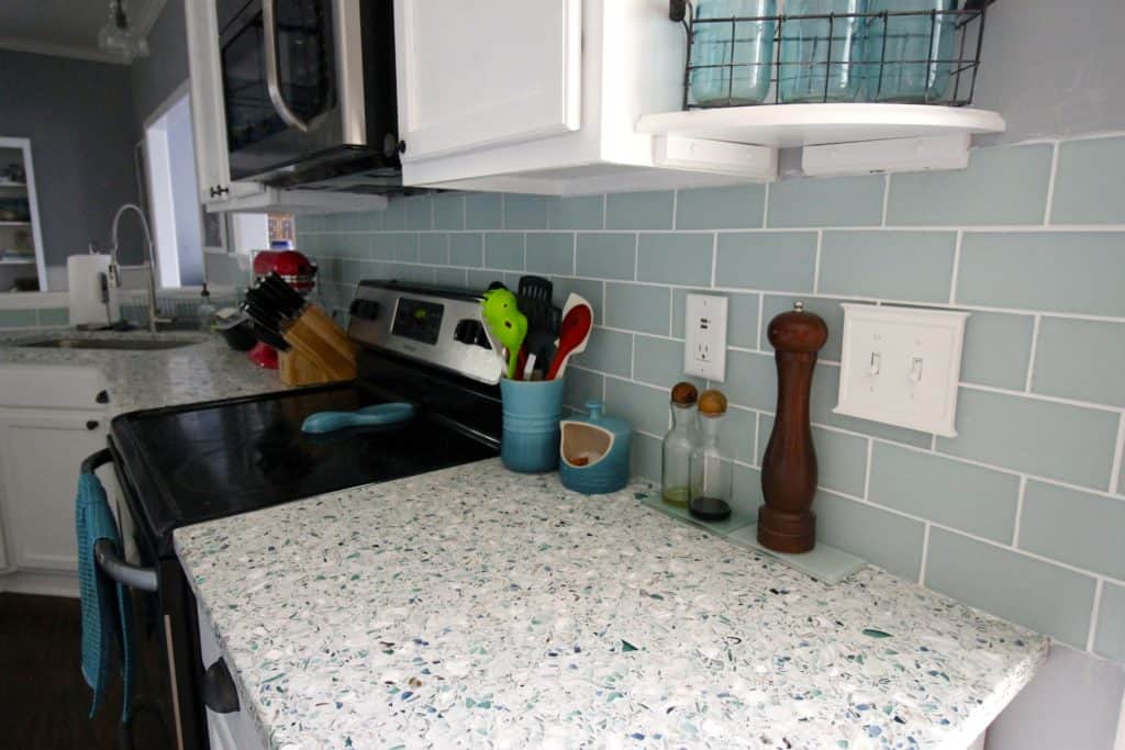 How to Hang a Tile Bar Glass Subway Tile Kitchen Backsplash - Charleston Crafted