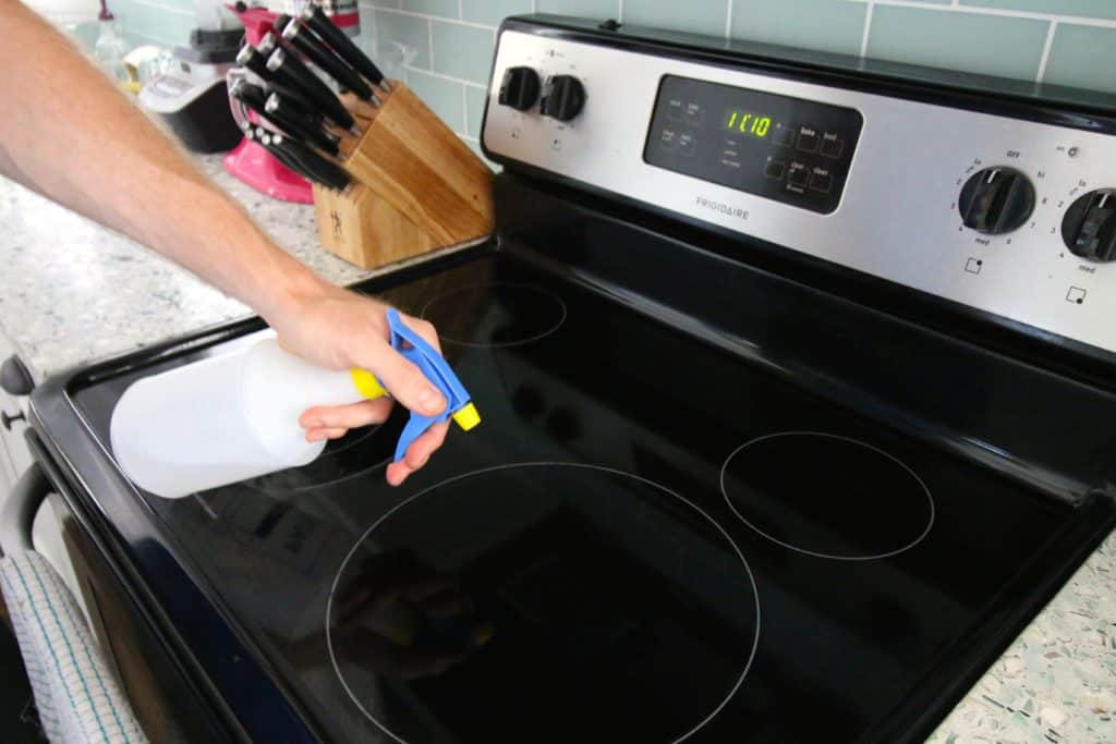 Three ways to clean a glass electric stove - Charleston Crafted