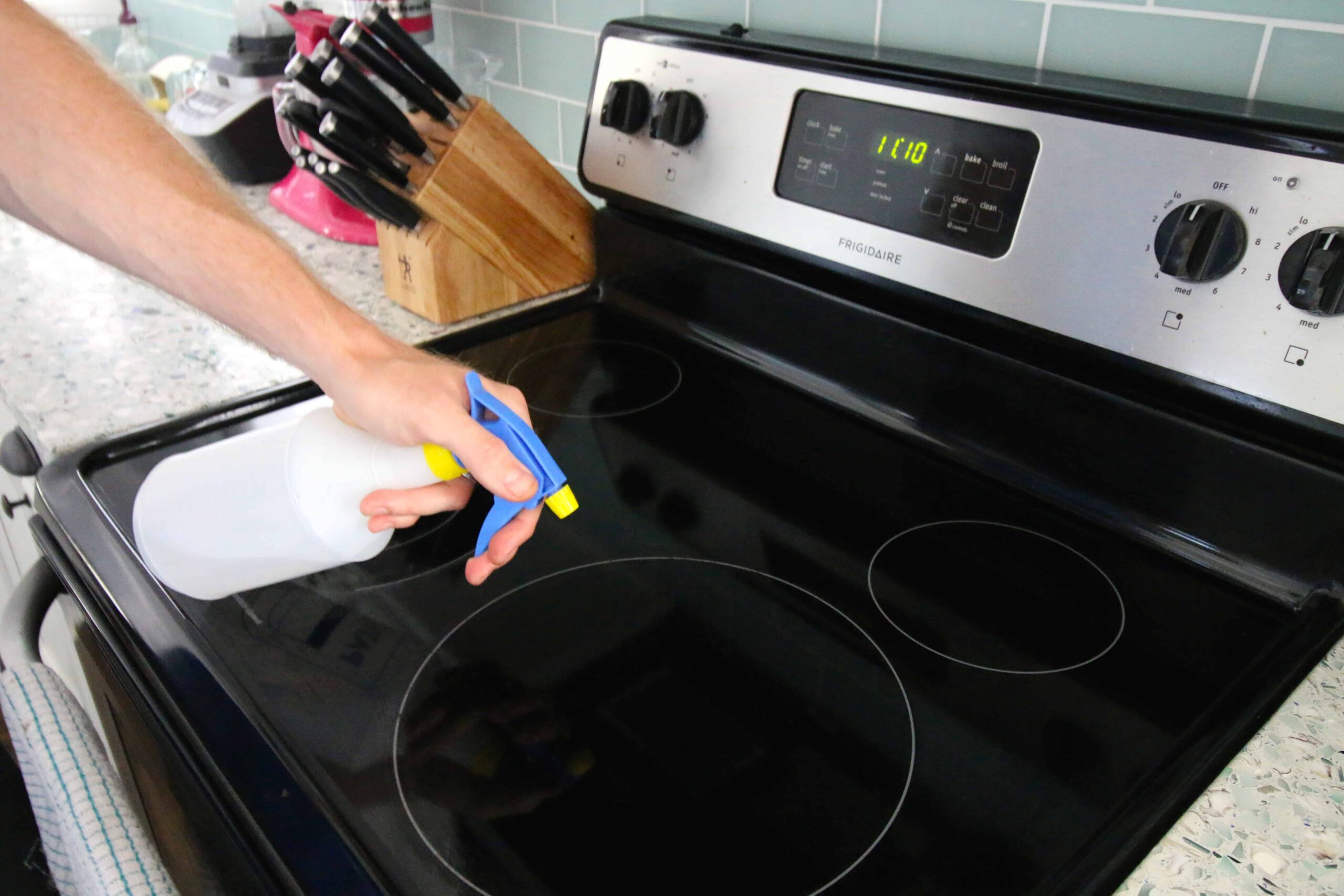 How To Clean Electric Stove Top 3 Ways how-to-clean-electric-stove-top-3-ways