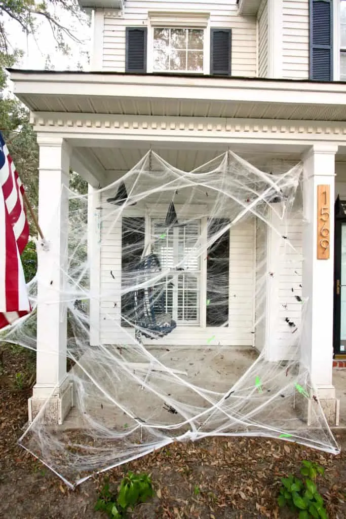 Spooky Halloween Porch Decor via Charleston Crafted