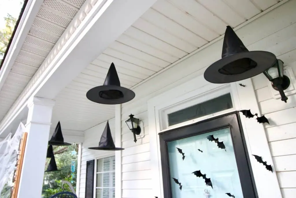 Spooky Halloween Porch Decor via Charleston Crafted