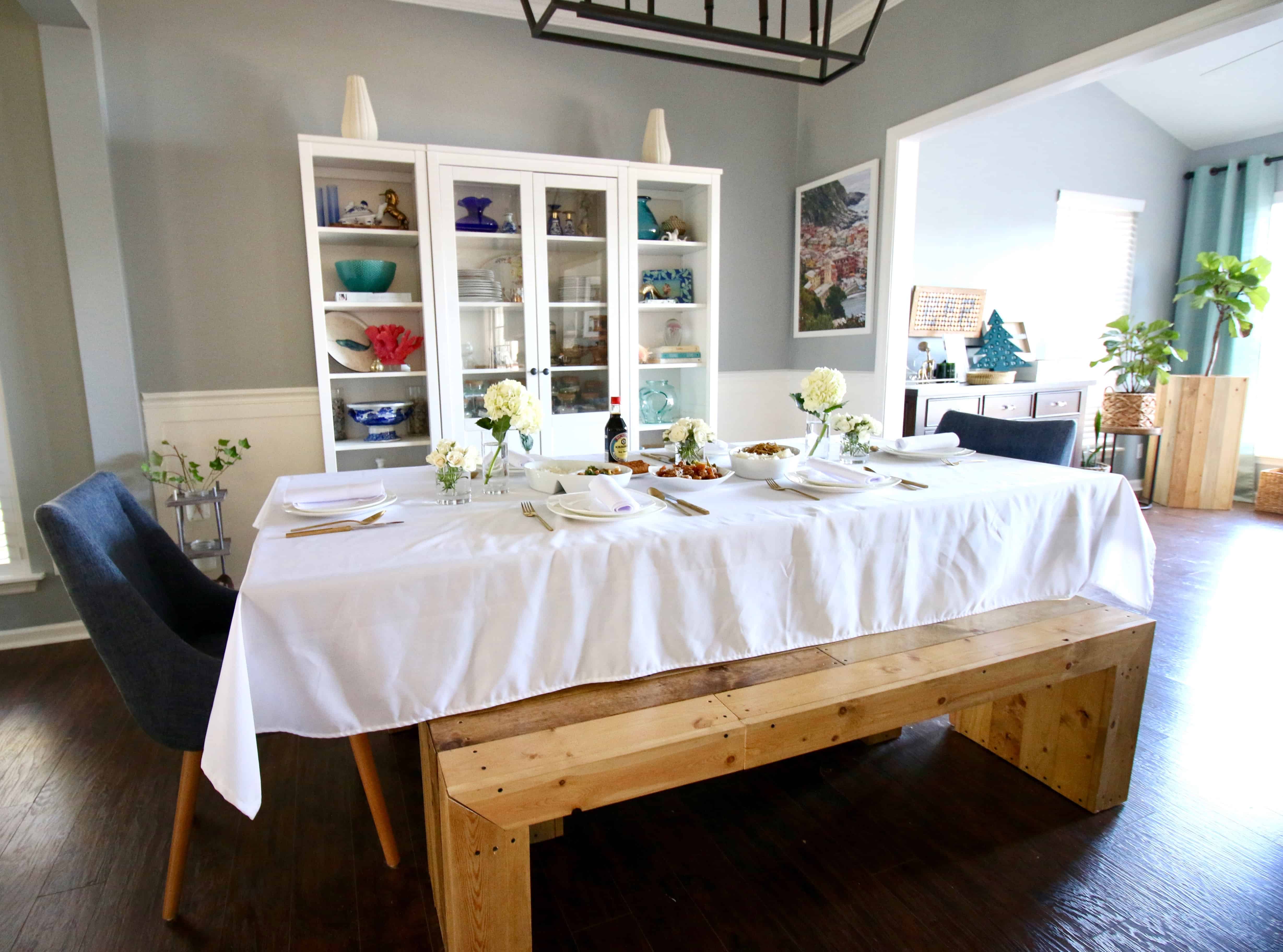 Simple White Holiday Tablescape via Charleston Crafted