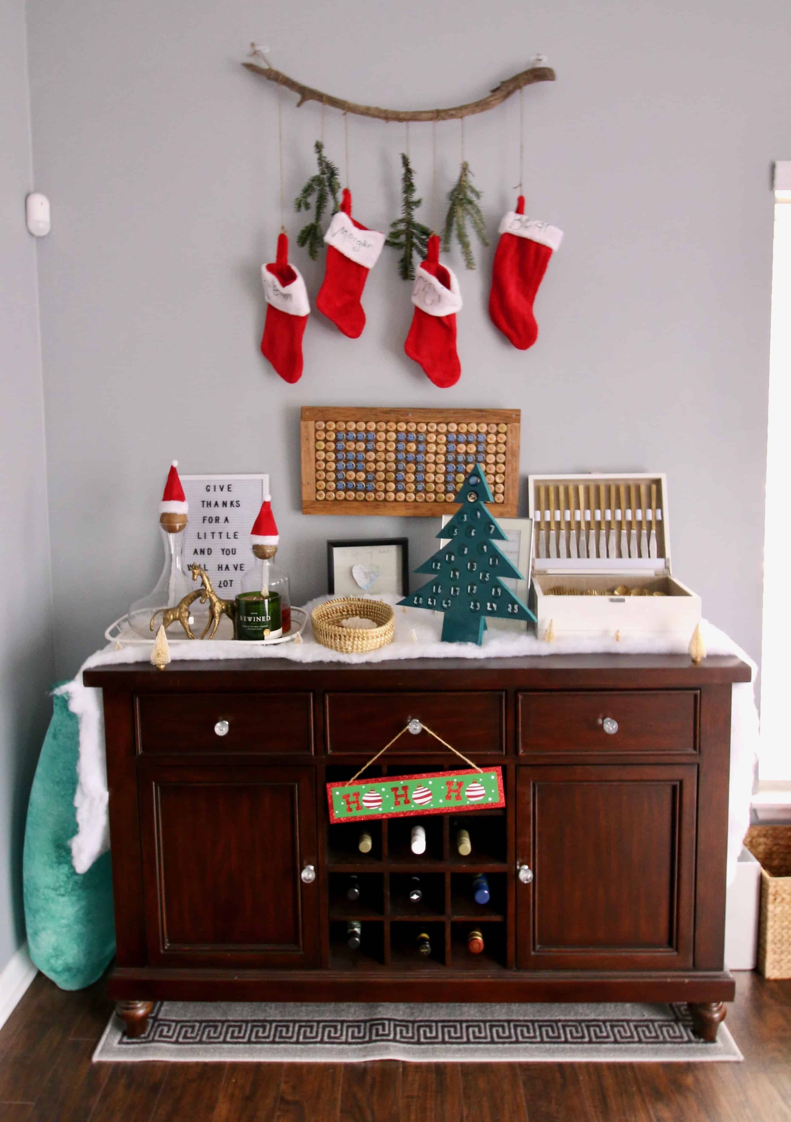 How to Decorate the Kitchen for Christmas (3-Step Formula)