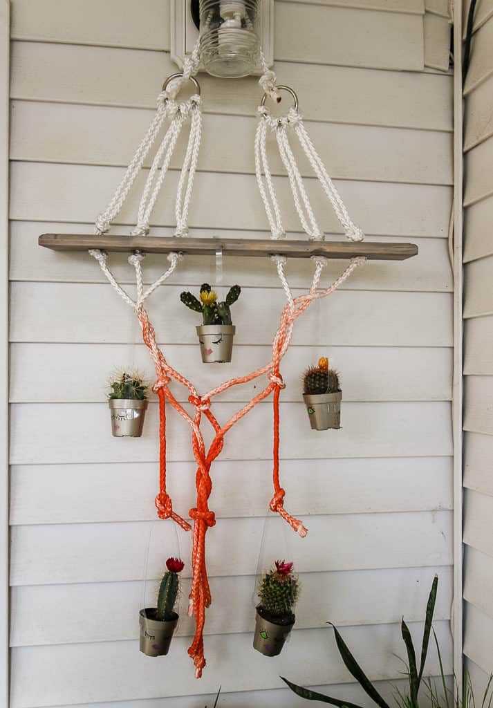 DIY macrame hanging plant holder - via Charleston Crafted