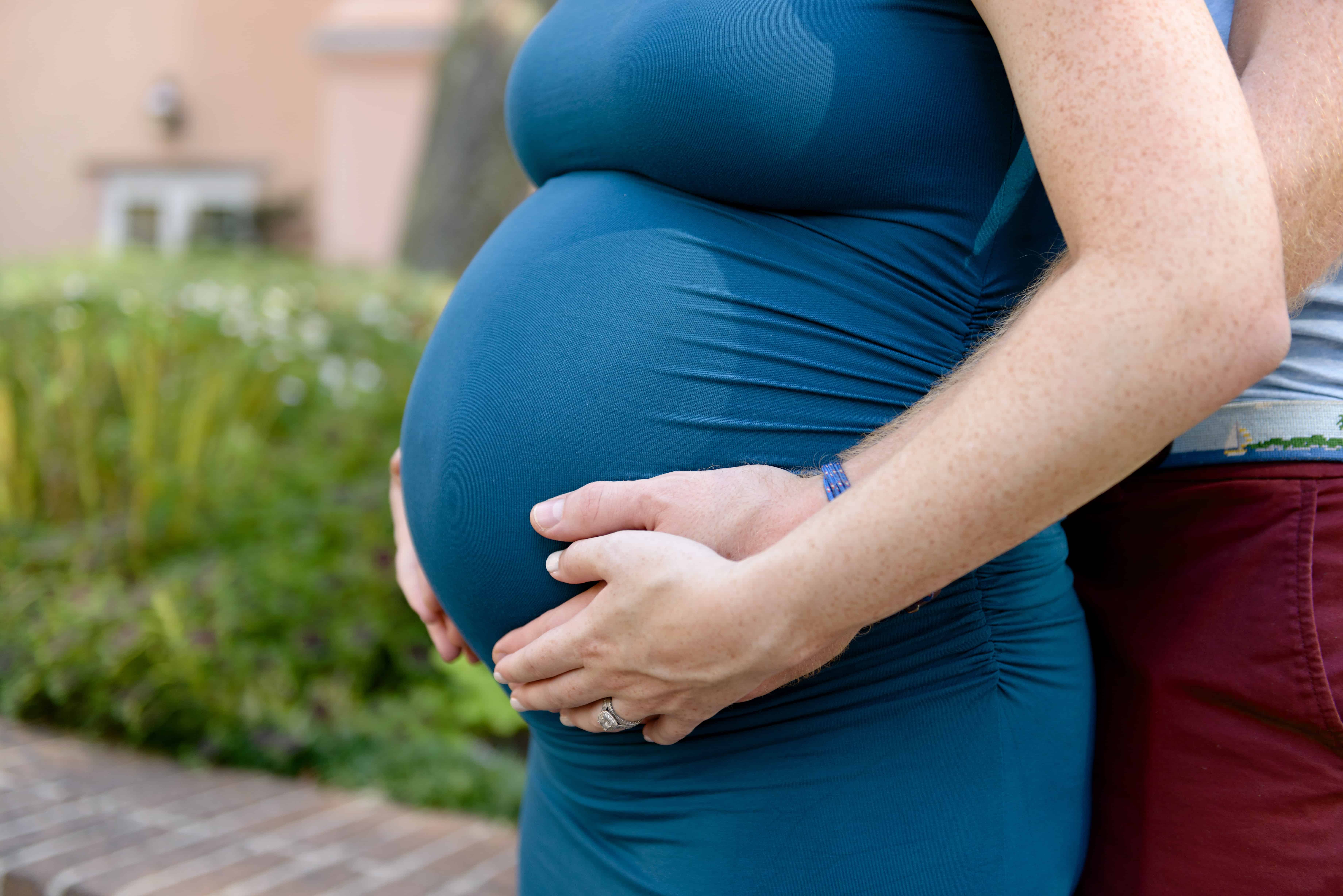 Maternity Photos College of Charleston