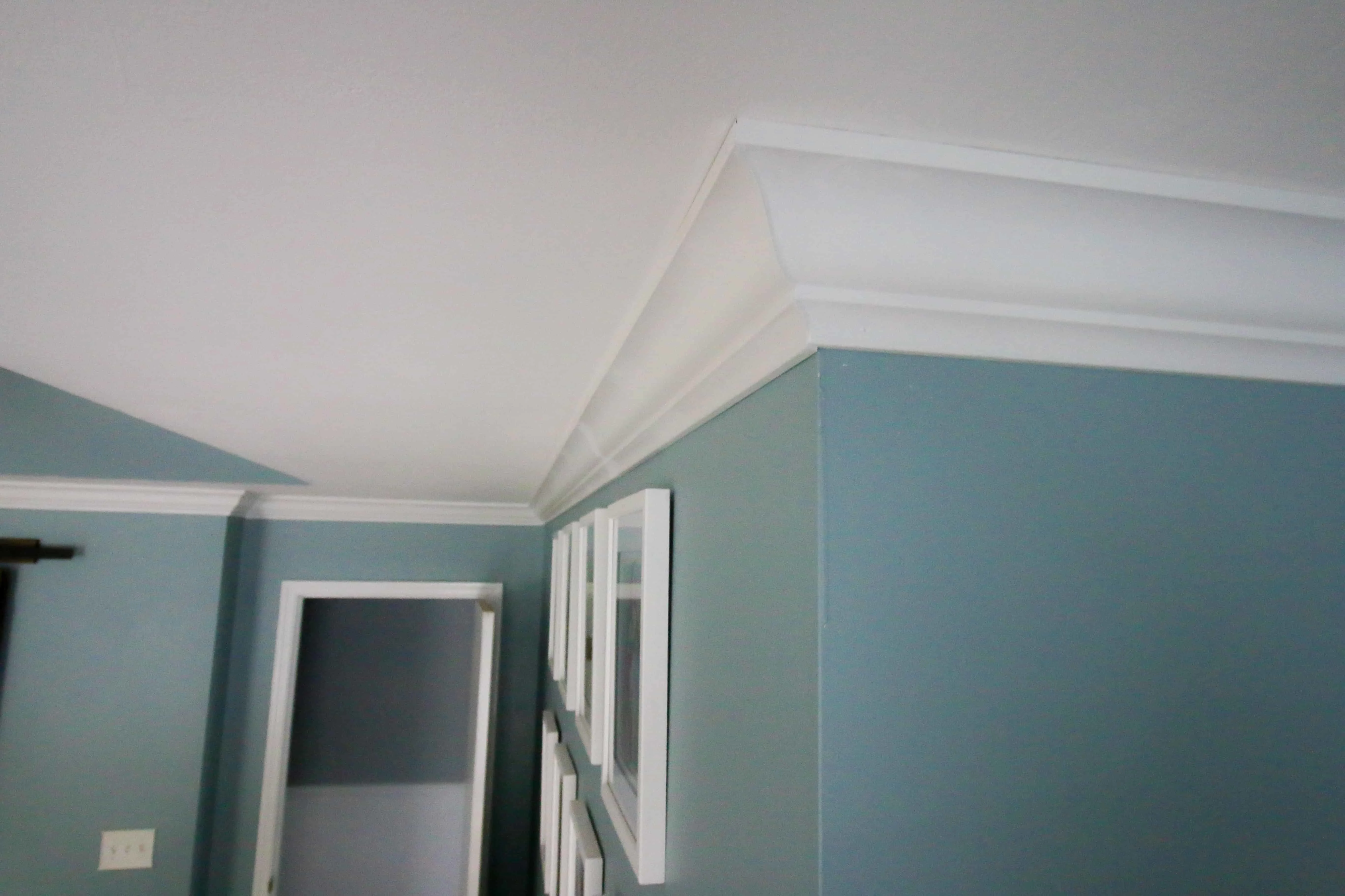How to Hang Crown Molding