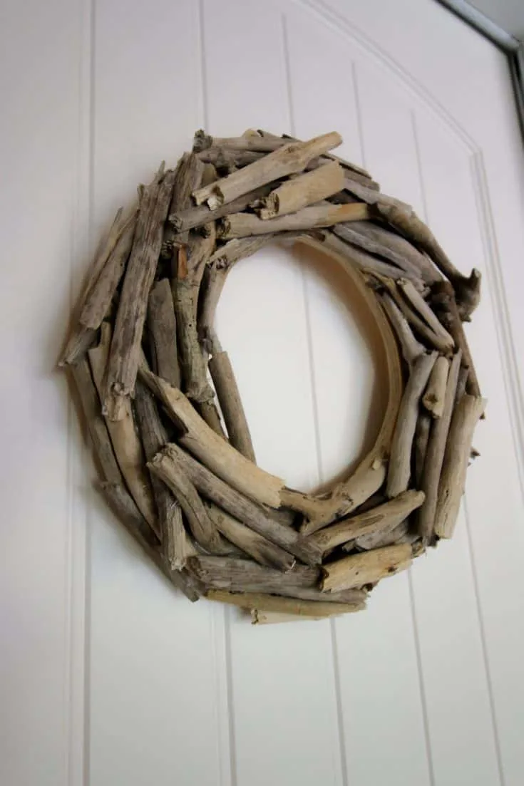 DIY Driftwood Wreath