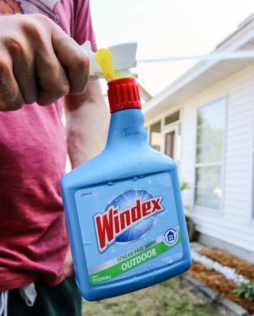 How to Clean Outdoor Windows with Windex Outdoor Sprayer