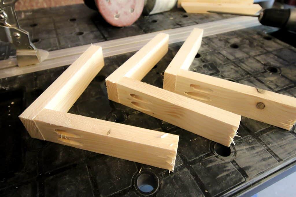 Diy Wood Triangle Shelf Brackets, How To Make A Wooden Shelf Support