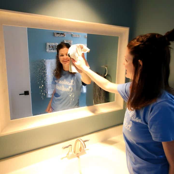 How to clean your bathroom in five minutes