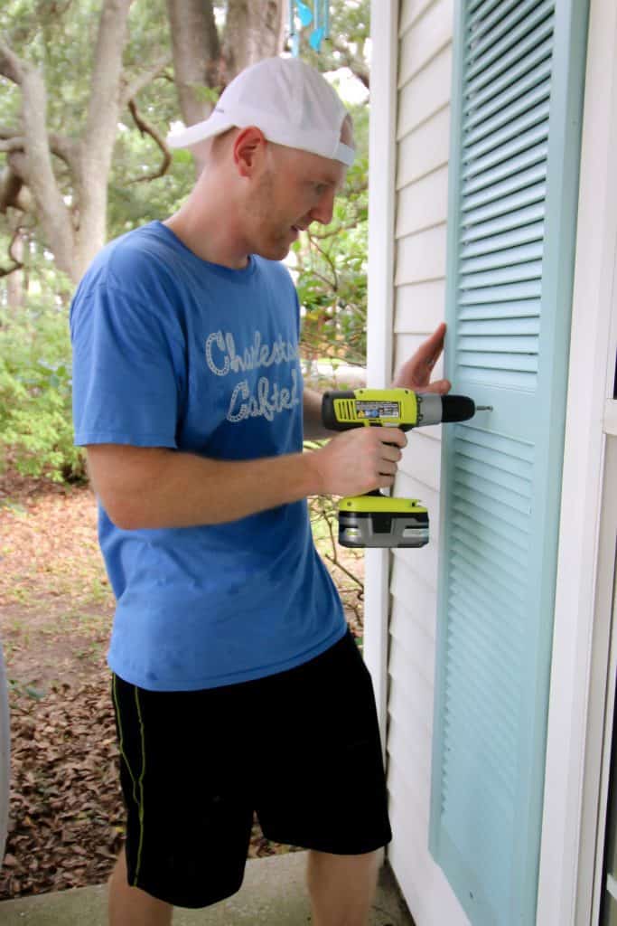 Easiest Way to Paint Shutters - Charleston Crafted