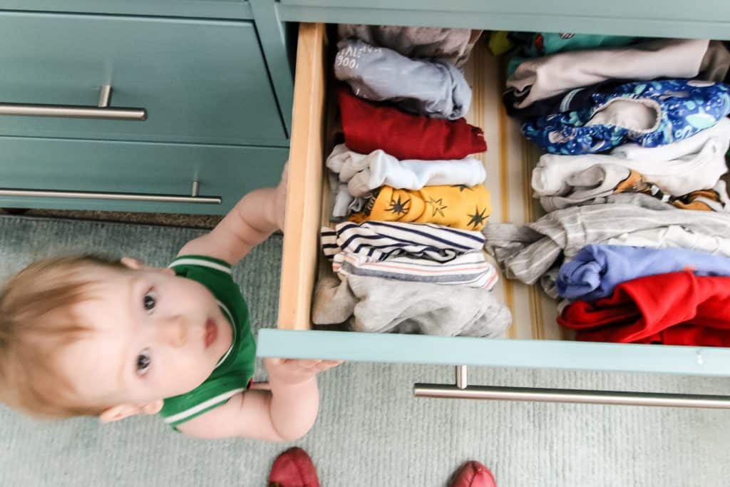 how to organize baby clothes