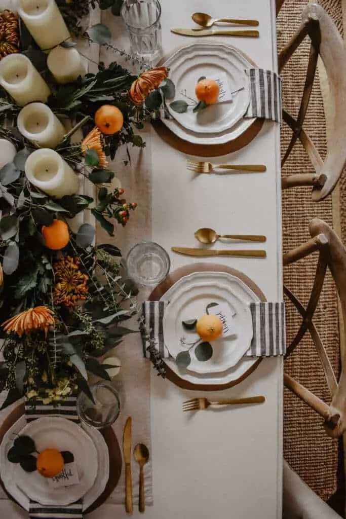 40+ Inexpensive Thanksgiving Table Decorating Ideas for 2024