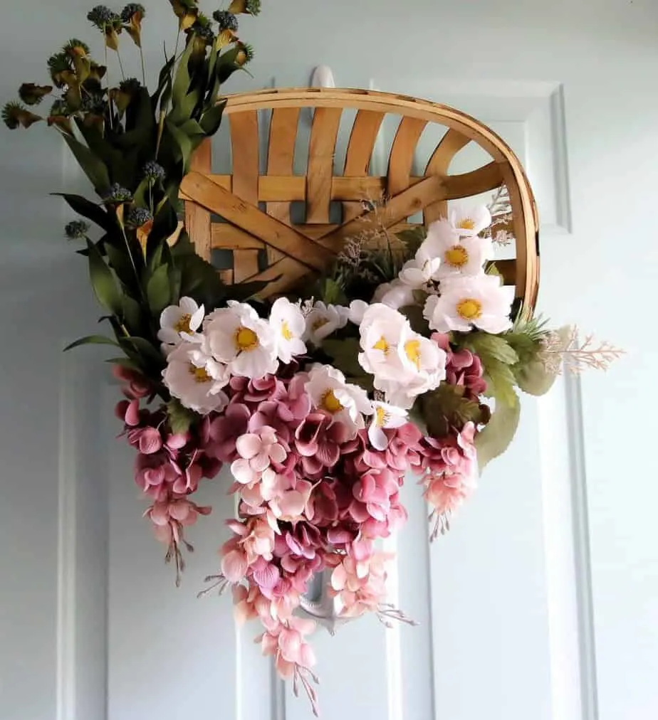 How to make a tobacco basket wreath