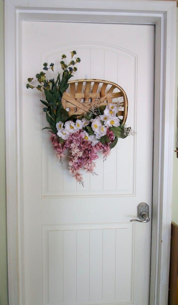 How to make a tobacco basket wreath