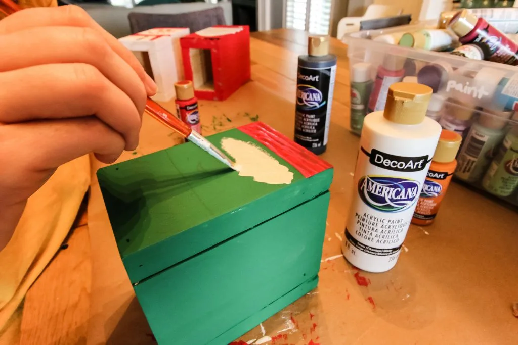 Painting a Silverware Caddy with Deco Art Paints