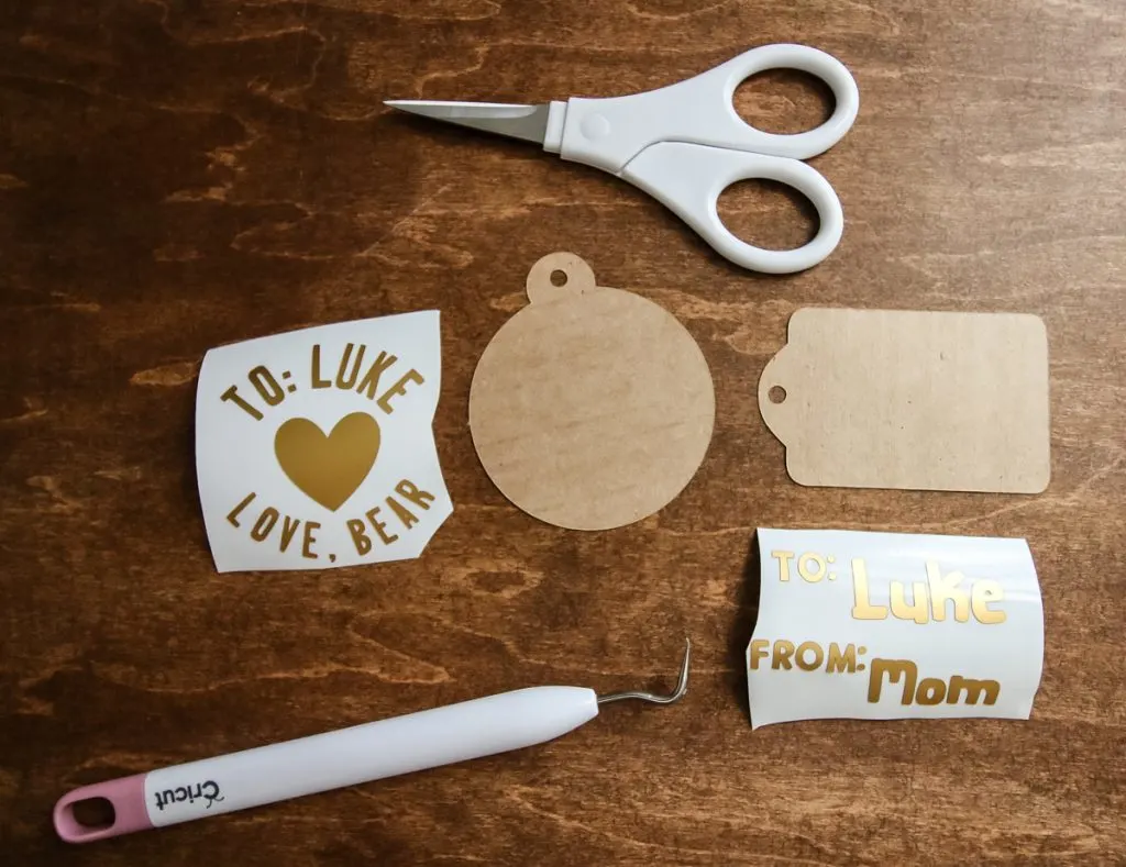 How to make easy gift tags with a Cricut